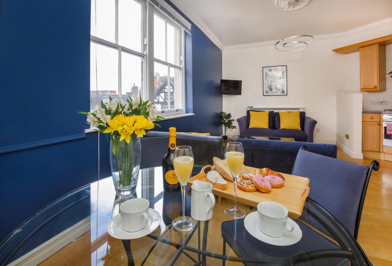 Shambles Suites In The Centre Of York, Sleeps 16 Exteriör bild